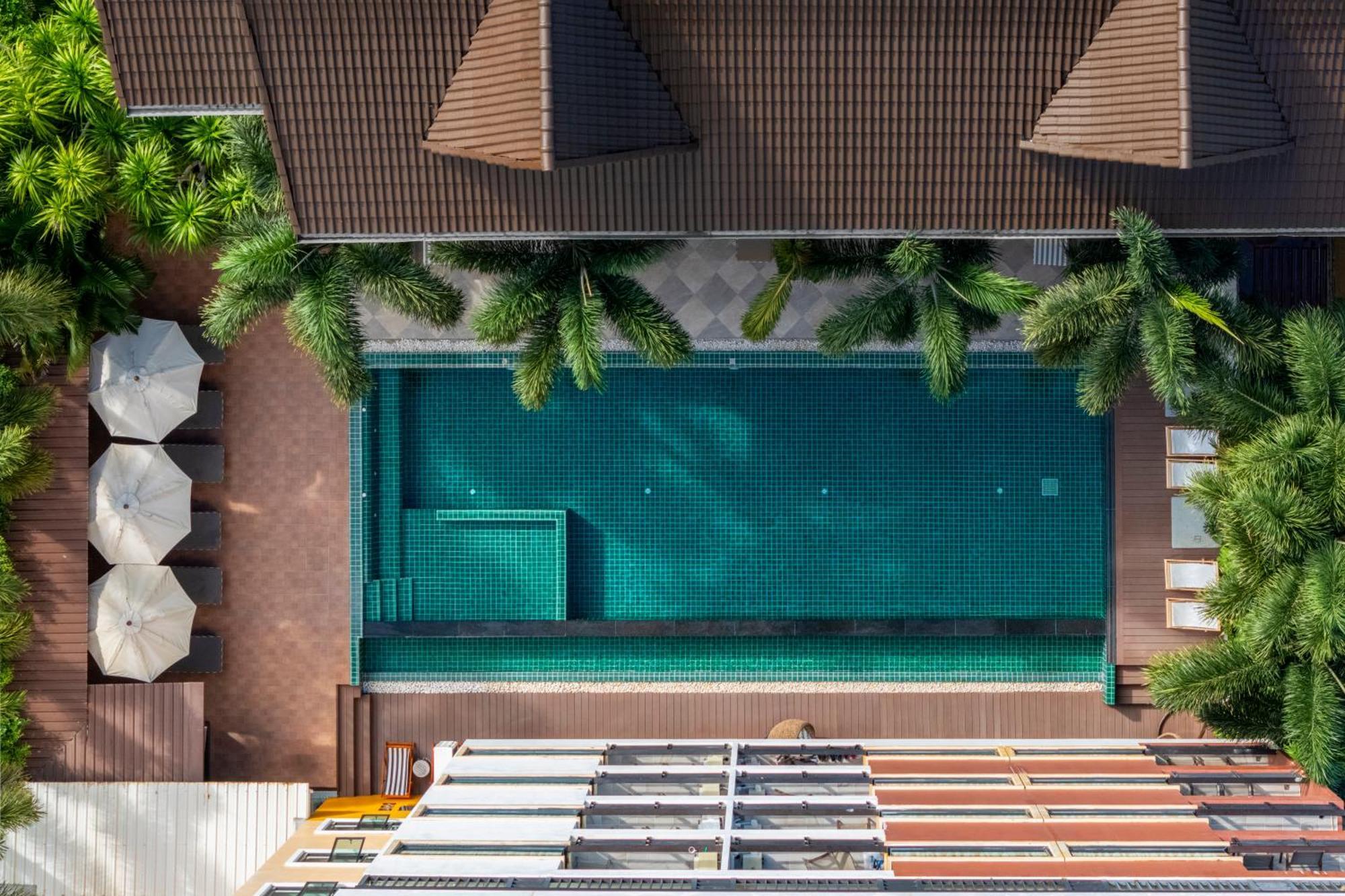 Hotel Buasri Boutique Patong Exterior foto