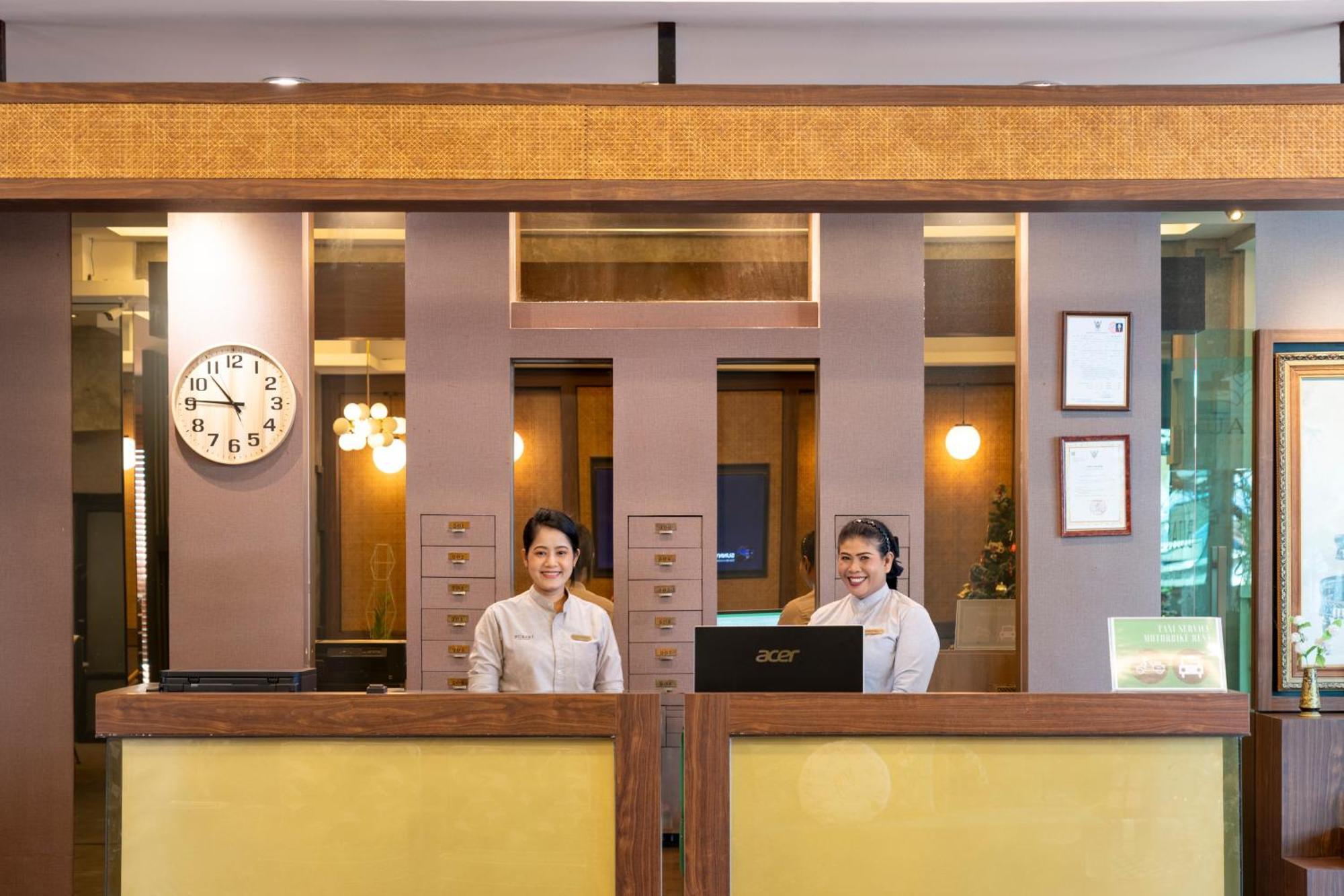 Hotel Buasri Boutique Patong Exterior foto