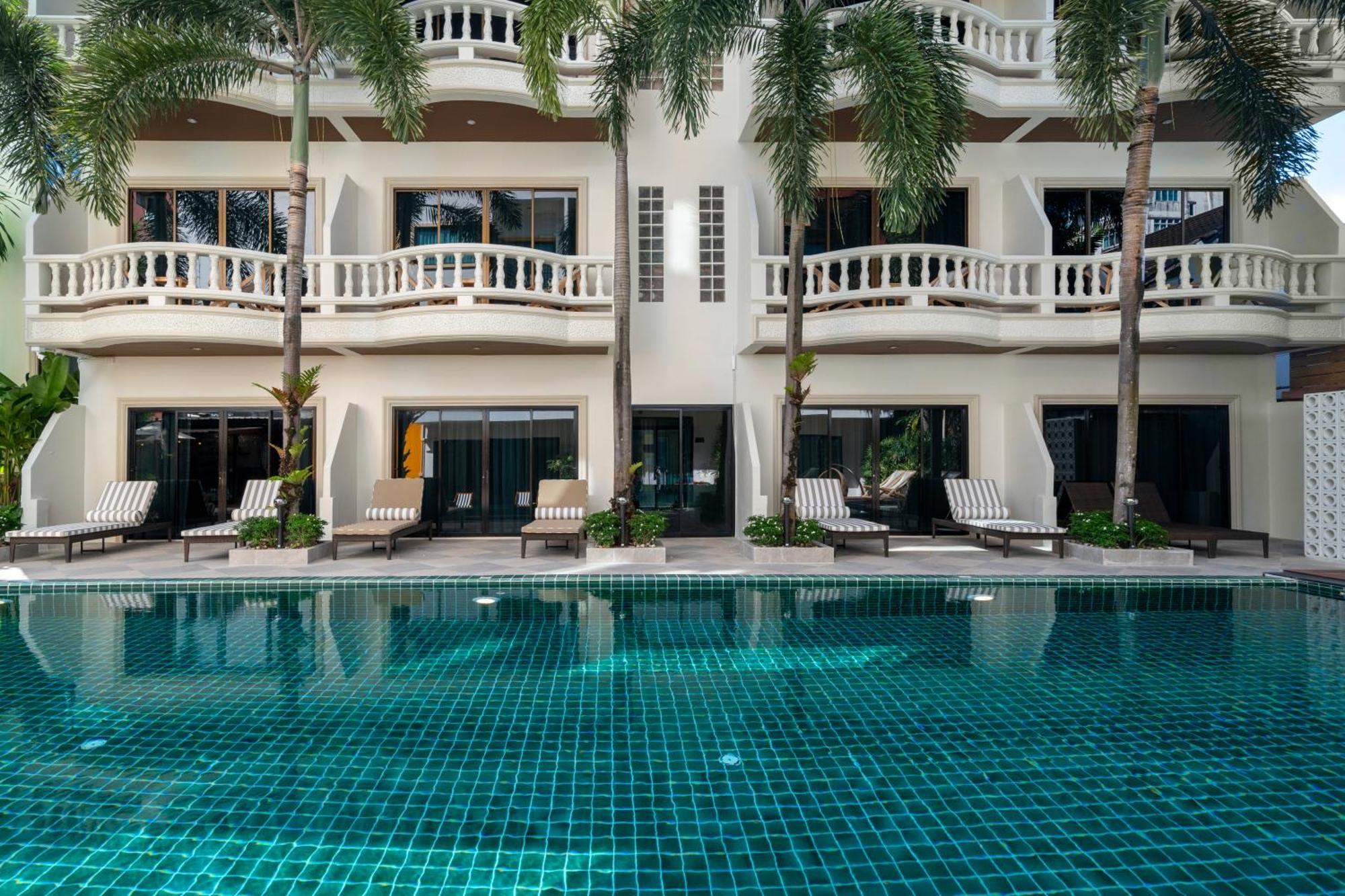 Hotel Buasri Boutique Patong Exterior foto
