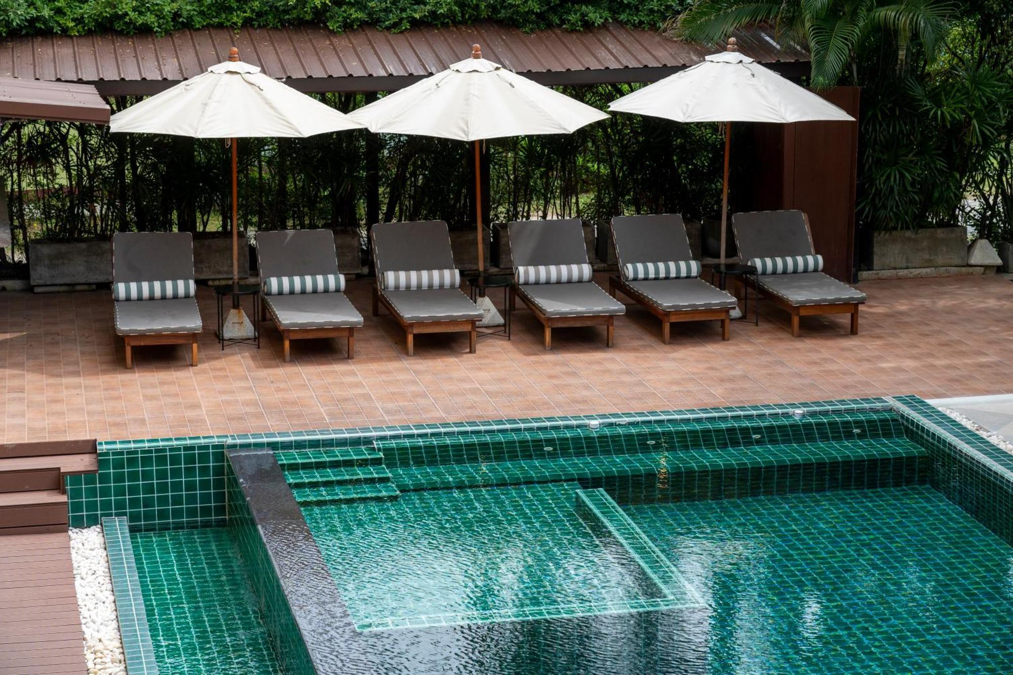 Hotel Buasri Boutique Patong Exterior foto